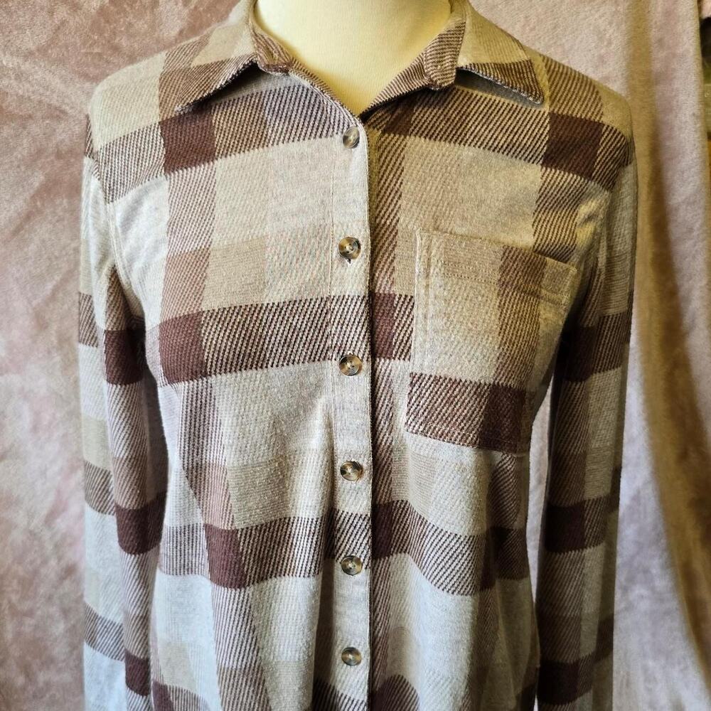 Maurices brown and beige plaid